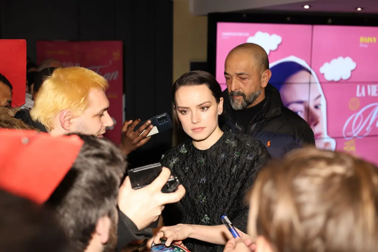 Daisy Ridley Arrives at Sometimes I Think About Dying Premiere in Paris6